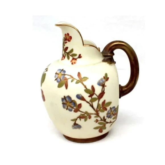 VTG Royal Worcester Porcelain Hand Painted Blush Ivory Floral & Gilt 8" Pitcher - Picture 2 of 6